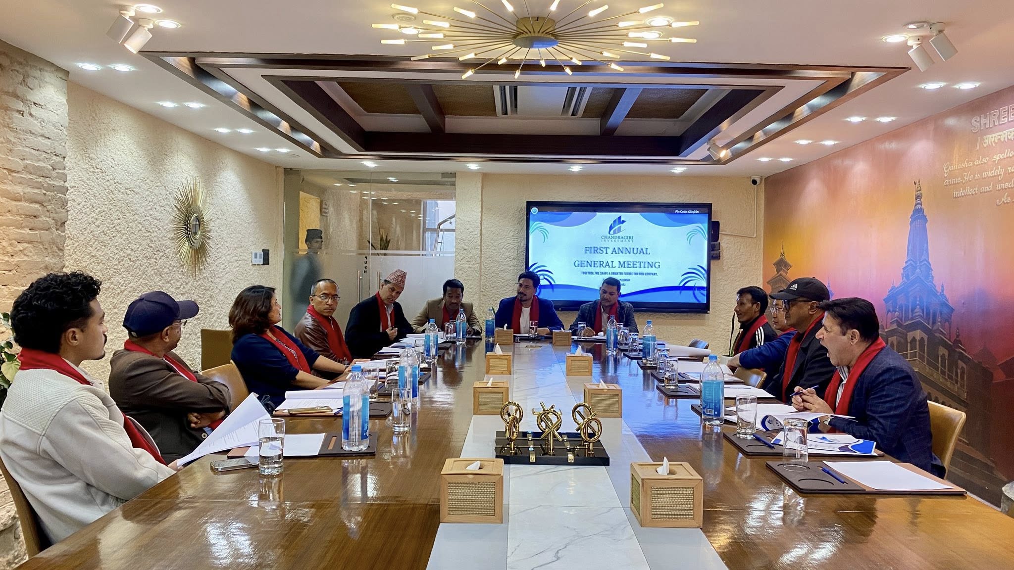 चन्द्रागिरी इन्भेष्टमेन्ट ग्रुपले १० लाख कित्ता आइ...